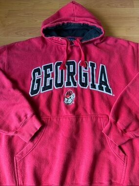 Vintage Georgia Bulldog Embroidered Red Hoodie Size XL